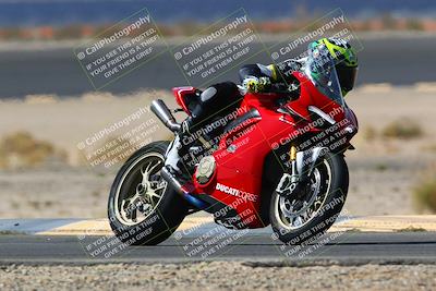 media/Apr-10-2022-SoCal Trackdays (Sun) [[f104b12566]]/Turn 14 (10am)/